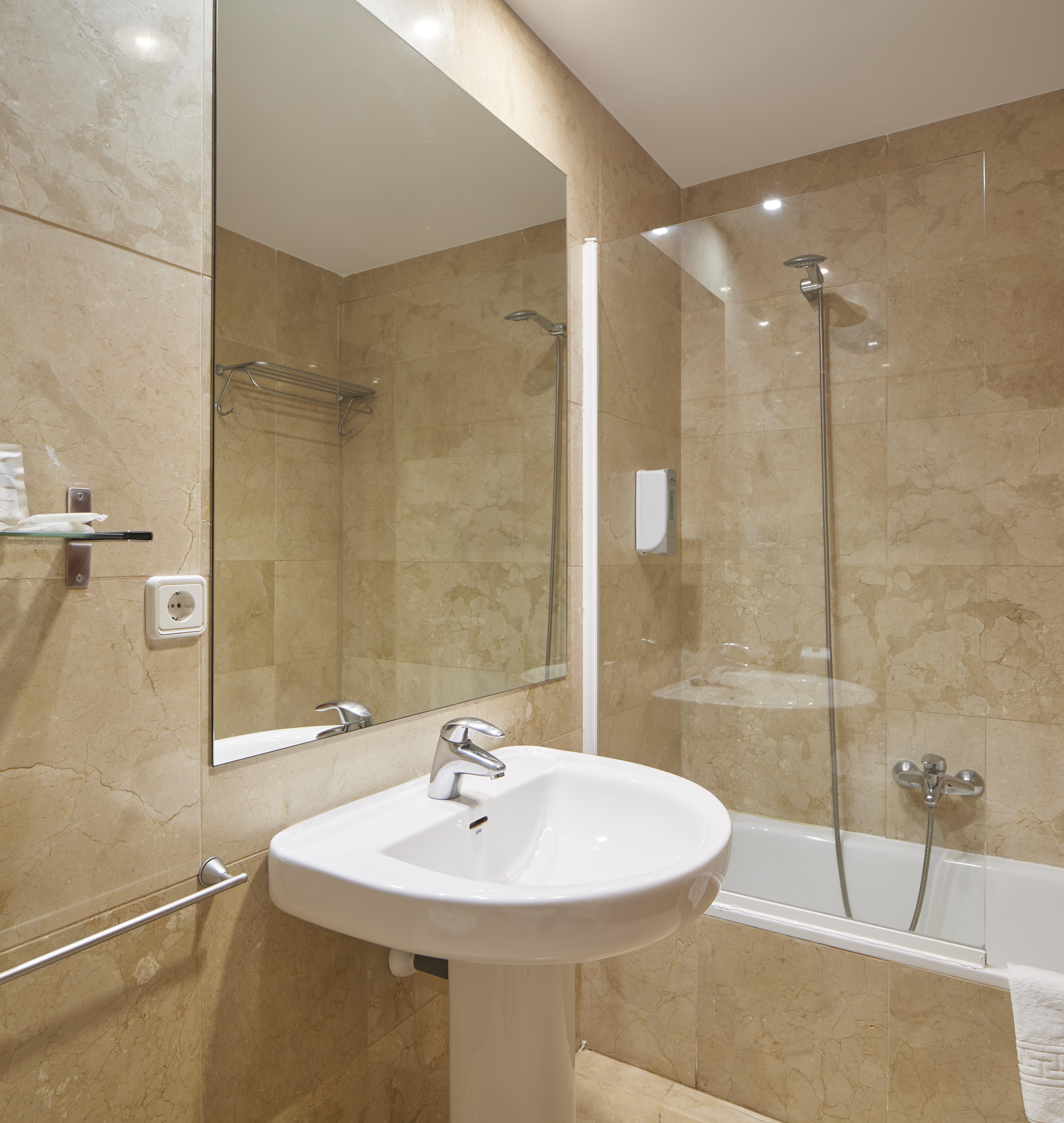 Iraipe Logrono Hotel Zewnętrze zdjęcie